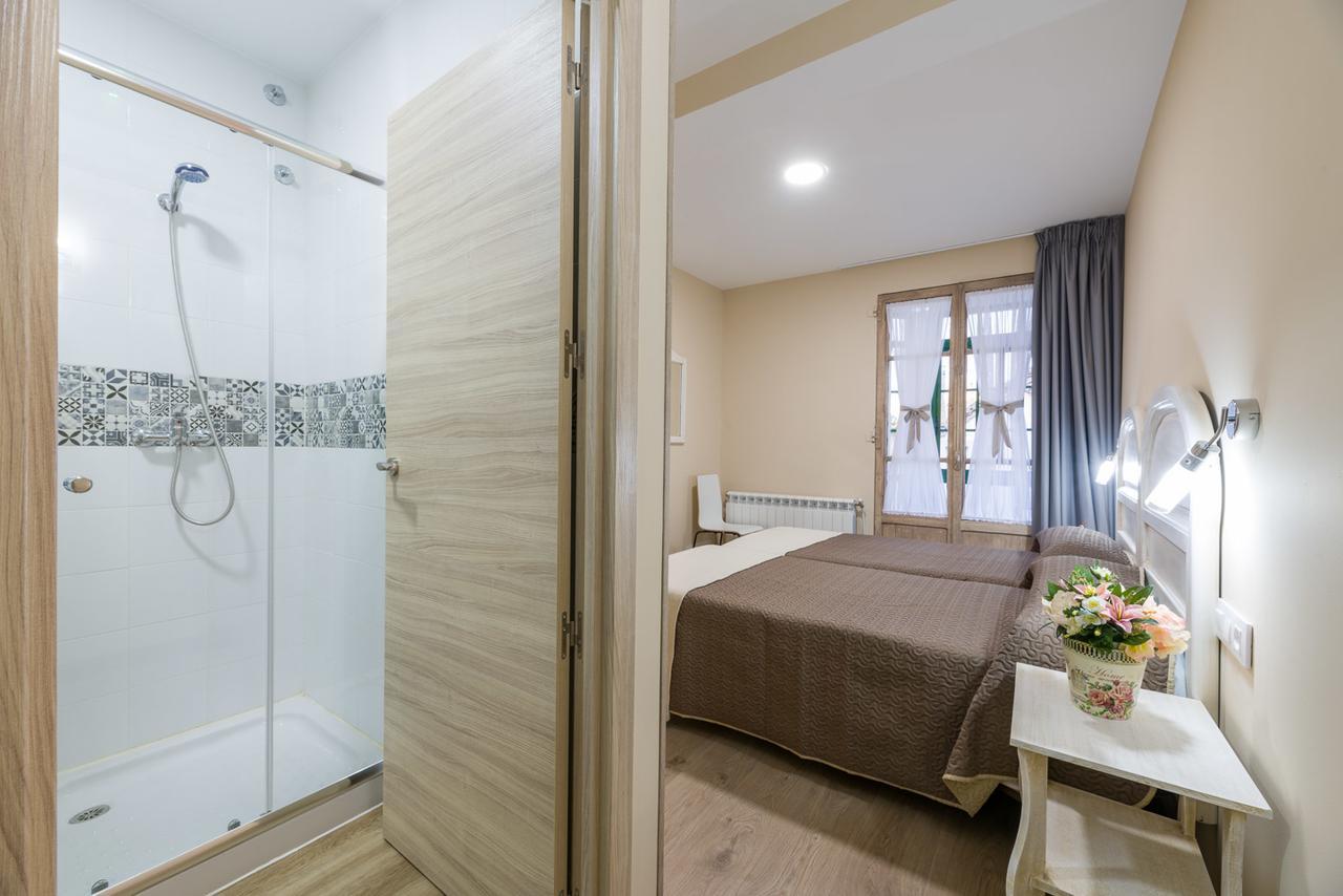Habitación Doble con baño privado - 2 camas